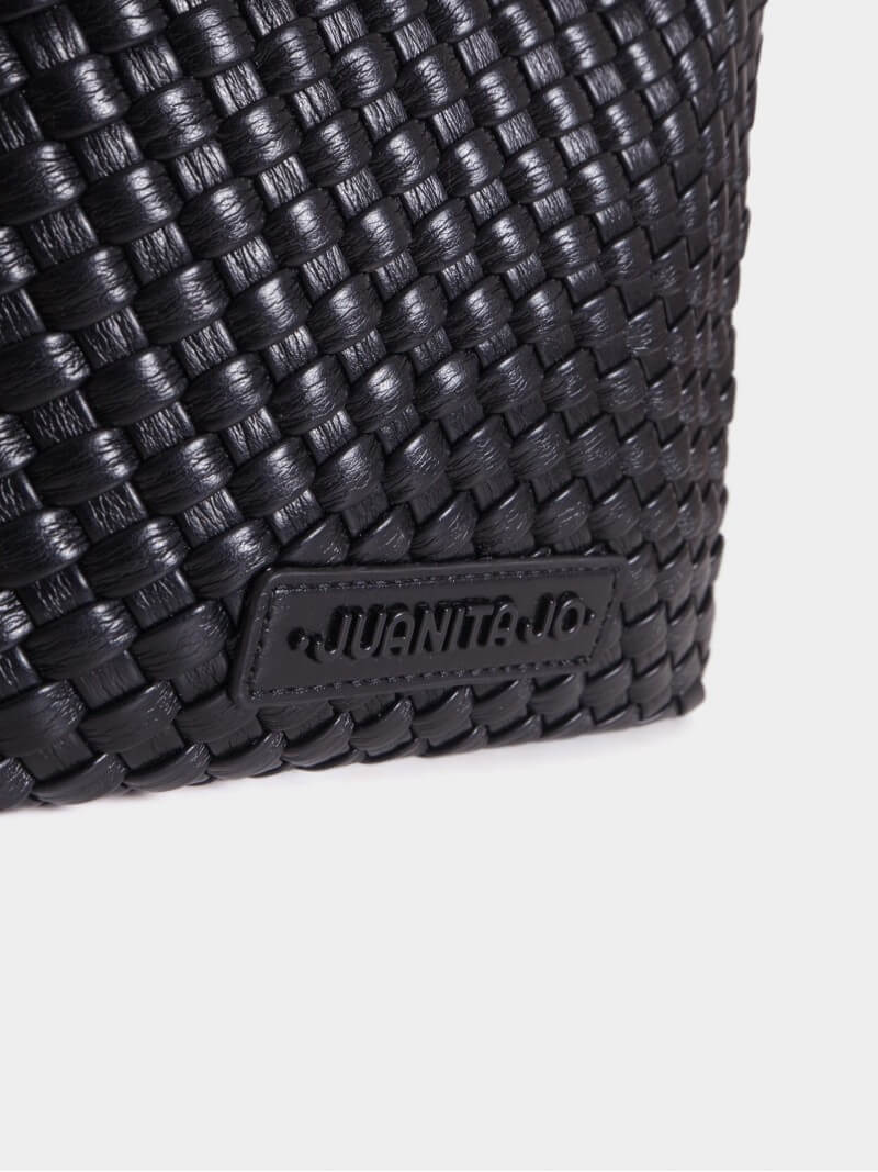 Pouch Cuadrado Negro Lazo