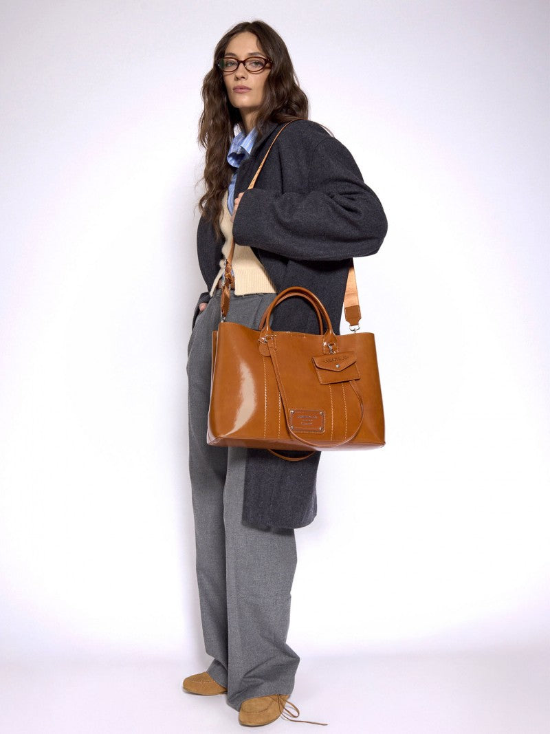 Cartera Con Porta Notebook Color Suela Worky