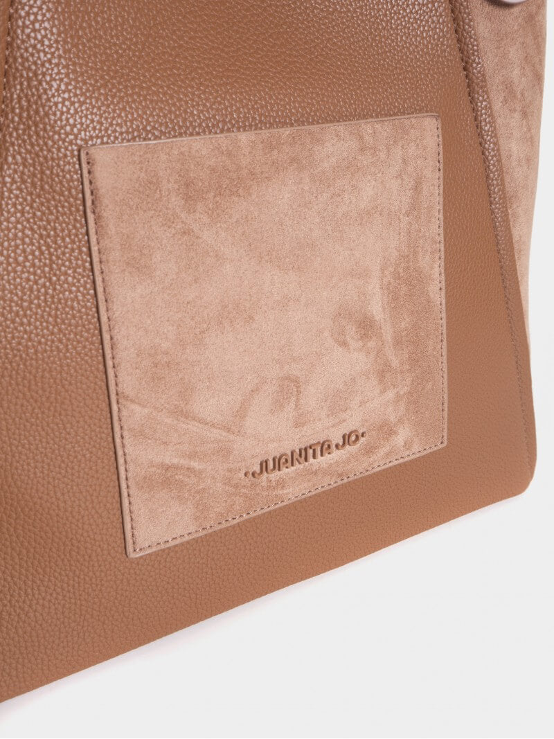 Cartera Con Bolsillo Externo Montana Visón