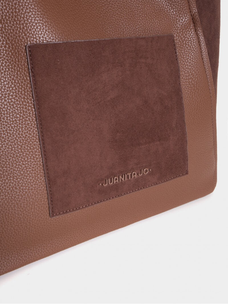 Cartera Con Bolsillo Externo Montana Marrón