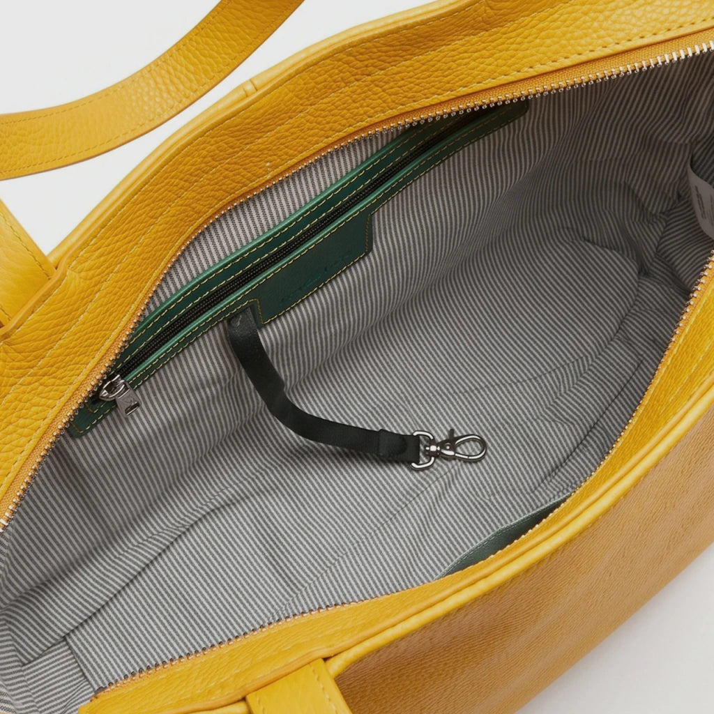 Cartera Grace